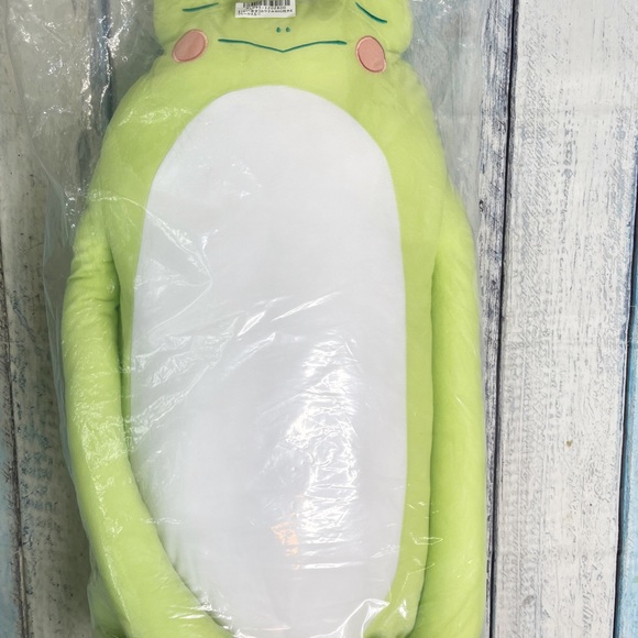 Toreba Exclusive Huggable Frog Resting Pillow Big - Picture 4 of 6
